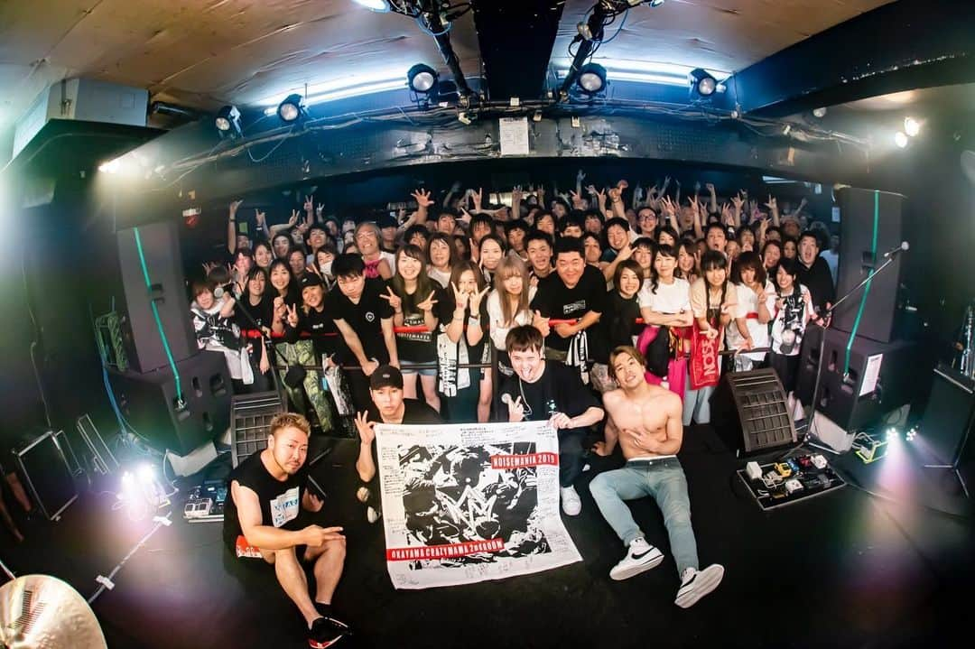 UTAさんのインスタグラム写真 - (UTAInstagram)「NOISEMANIA in 岡山！ SOLDOUT！！ ありがとうございましたーー！！ いやーーまじ楽しすぎたよーー！SOLDもしてほんとに感無量です！！ また近いうちに帰ってこれるように頑張ります！！ 明日はロッキン！！ がっつしやろーぜ！！ 📸 by @taka_tallman  #noisemaker #noisemania #soldout #明日はロッキン #見に来てね」8月9日 22時52分 - uta_boby_noisemaker