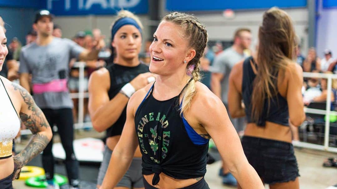 モーガン・キングのインスタグラム：「This new training cycle though. • • • #weightlifting #crossfit #onetonchallenge #teamusa #worldprep #caffeineandkilos #powerandgraceperformance #usaw 📸: @coltonduncanj」
