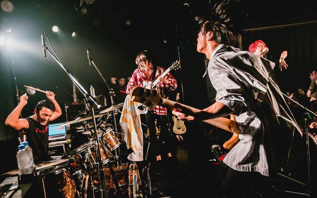 滝口大樹さんのインスタグラム写真 - (滝口大樹Instagram)「BRADIO 47都道府県ツアー 「IVVII Funky tour」 2019年8月9日(金)  西川口Hearts photo:@yamada_mphoto #BRADIO #47都道府県ツアー #残りも気を付けて #FPP #音楽って素晴らしい #感覚ピエロ #Sugiguitars #SugiBass  #instabass #daddario #NYXL」8月9日 23時23分 - daiki_bass5