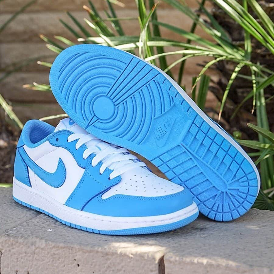 Nike Skateboardingさんのインスタグラム写真 - (Nike SkateboardingInstagram)「x @erickoston AJI Low "$24.99" drops Saturday in skate shops.  Hit up your local #NikeSB dealer for launch details.  @_flatspot @legends_whittier @plaskate @sel_ect @blades @homegrownskate @olliewood_skateshop」8月9日 23時27分 - nikesb