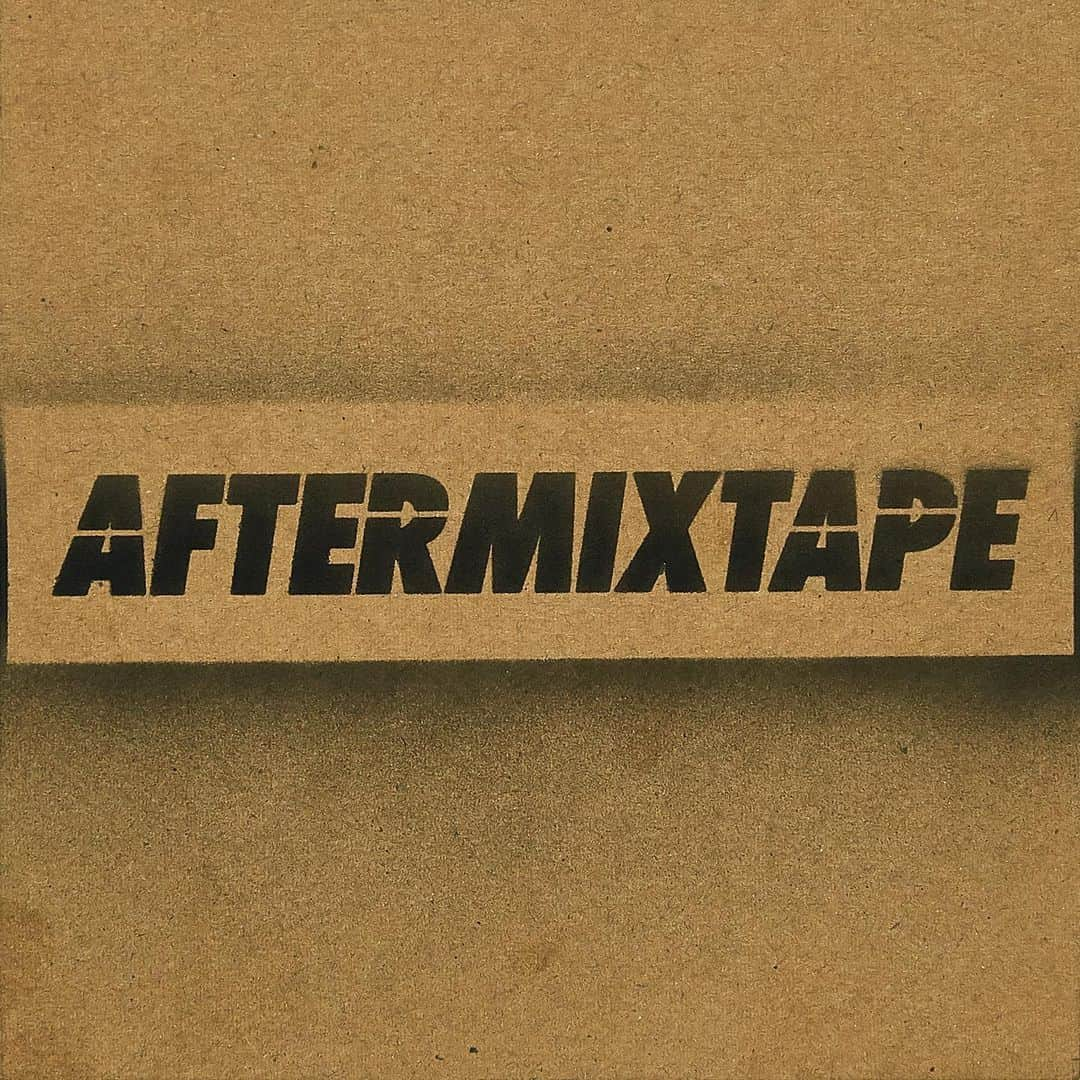 KREVAさんのインスタグラム写真 - (KREVAInstagram)「9ヶ月連続リリース　第10弾 『AFTERMIXTAPE』 2019年9月18日(水)発売 ＜収録曲＞ 01. MIX / TAPE 02. 敵がいない国 03. One feat. JQ from Nulbarich 04. S.O.S.が出る前に 05. アイソレーター 06. リアルドクターK 07. 人生 08. Don't Stop Y'all, Rock Rock Y'all 09. もしかしない 10. 無煙狼煙 11. それとこれとは話がべつ！ feat. 宇多丸, 小林賢太郎 12. 君の愛 Bring Me To Life  初回限定盤A＜CD+Blu-ray＋特殊ジャケット＞ VIZL-1628　￥4,908 + 税 初回限定盤B＜CD+DVD＋特殊ジャケット＞ VIZL-1629　￥3,908 + 税  通常盤＜CD＞VICL-65233 ￥2,908 + 税 ＜特典Blu-ray/DVD収録内容＞ 1. 敵がいない国（Music Video） 2. One feat. JQ from Nulbarich（Music Video） 3. 敵がいない国, One feat. JQ from Nulbarich & AFTERMIXTAPE Shooting（Making）  ストリーミングサービスおよびiTunes Store、レコチョク、moraなど主要ダウンロードサービスにて配信予定！ ※音楽ストリーミングサービス：Apple Music、LINE MUSIC、Amazon Music Unlimited、AWA、KKBOX、Rakuten Music、RecMusic、Spotify、YouTube Music ■チェーン別オリジナル購入特典が決定！ 「AFTERMIXTAPE」(VIZL-1628, VIZL-1629, VICL-65233)を、お買い上げの方に、先着で「特製A5クリアファイル」をプレゼント！各特典ともに数に限りがございますので、お早めにご予約・お買い求め下さい。詳細はkrevaスペシャルサイトまで ☆  最近、この作品に関する取材を受け始めていて、改めて「AFTERMIXTAPE」というタイトルについてはちゃんと説明したいなと思っています。  バラエティに富んだ楽曲達となりましたがやはり  11. それとこれとは話がべつ！ feat. 宇多丸, 小林賢太郎  この曲が出来たのは 大きなトピックの１つだと思います。  宇多丸さん、賢太郎さんという 尊敬する先輩2大巨頭と 1つの曲の中に収まることができました。  他には 女性に向けた応援歌だったり、 マナー違反糾弾チューンだったり、 今までになかったタイプの曲もあります。  9月18日です。 お楽しみに！  #KREVA #AFTERMIXTAPE #宇多丸 #小林賢太郎」8月9日 23時28分 - kreva_drk_dj908