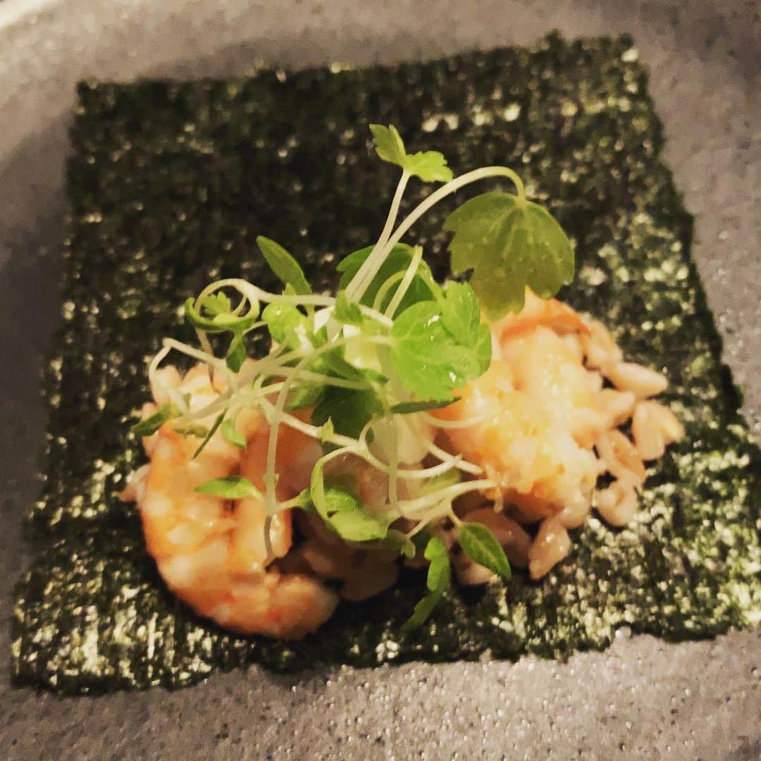 田中ウルヴェ京さんのインスタグラム写真 - (田中ウルヴェ京Instagram)「ちょっと前に再訪した代々木上原のアトリエフジタ。 やっぱり良かった。😍 めちゃ混んでたが。ワインもお皿も最高。😍 暑がりの私には室内温度が18度設定ではなかったようなことは、ちょこっと残念であったが。🤣 とにかく良いお店。😍 #アトリエフジタ #代々木上原」8月9日 23時51分 - miyako.tanaka.oulevey