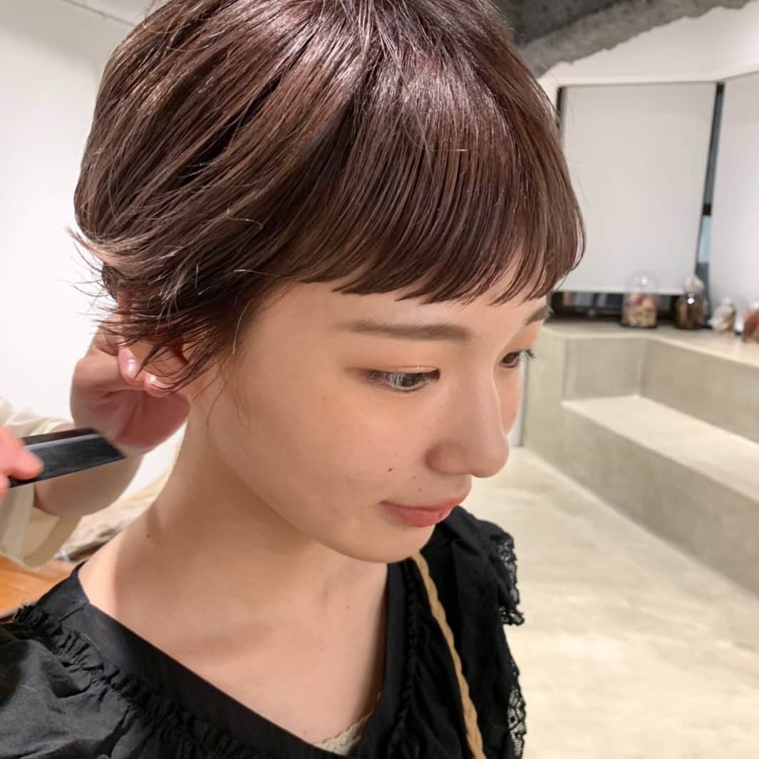 高橋忍さんのインスタグラム写真 - (高橋忍Instagram)「未来の美容師さん。」8月9日 23時43分 - nanuk_takahashi.buri
