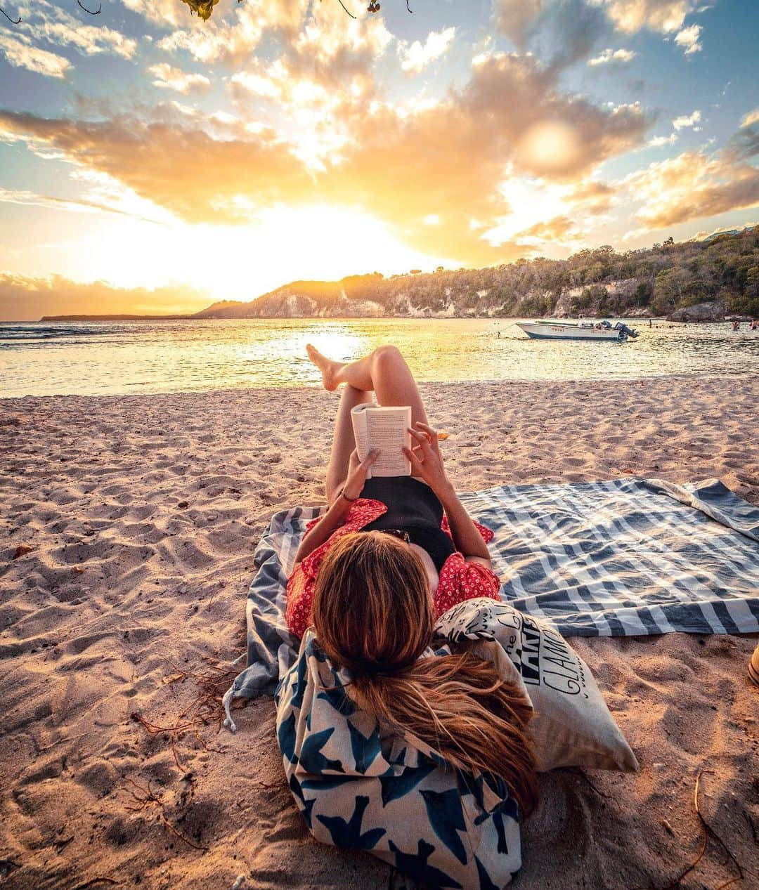 AIR CANADAさんのインスタグラム写真 - (AIR CANADAInstagram)「Choose your own adventure in Guadeloupe (especially on #bookloversday). Fly non-stop to Pointe-à-Pitre from Montreal all year long aboard @aircanadarouge. (@visitlesilesdeguadeloupe) 📸: @baba_sam . . Partez à l’aventure en Guadeloupe où l’on trouve des activités pour tous les goûts. Profitez de nos vols sans escale à destination de Pointe-à-Pitre au départ de Montréal toute l’année sur les ailes d’@aircanadarouge. (@visitlesilesdeguadeloupe) 📸: @baba_sam」8月9日 23時45分 - aircanada