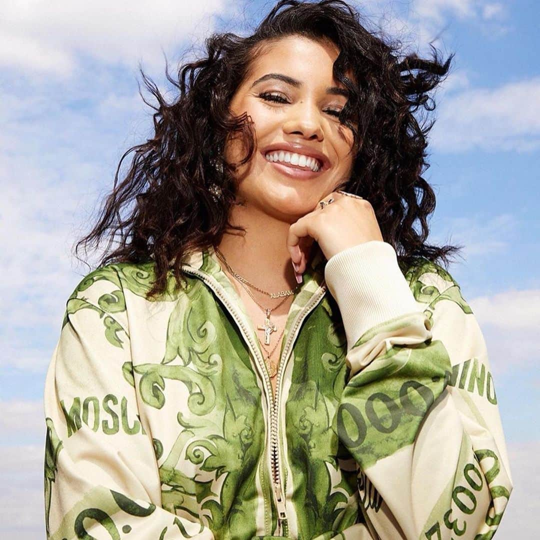 Moschinoさんのインスタグラム写真 - (MoschinoInstagram)「#Repost @zoemcconnell ・・・ 💵 @mabel 💵 Shot by me for @graziauk Wearing @moschino tracksuit of dreams! 💵 #moschino @itsjeremyscott #mabel  @zoemcconnell @rio_hair @official_maria_asadi  @avigail.collins @nathanhighamgrady #mabel #moschino #highexpectations #music #photography #editorial #dollar」8月9日 23時50分 - moschino