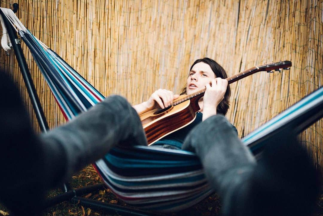 ジェームズ・ベイさんのインスタグラム写真 - (ジェームズ・ベイInstagram)「Beautiful night in Bonn! Danke ♥️ 📷 @ohalfin」8月10日 0時24分 - jamesbaymusic