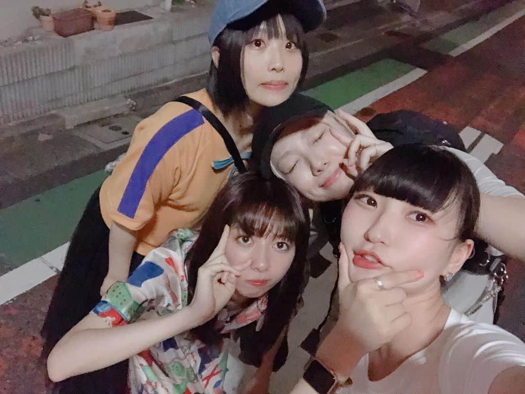 ピンキー！☆藤咲彩音さんのインスタグラム写真 - (ピンキー！☆藤咲彩音Instagram)「この3人にポケGOを教えてもろた◎ #ご飯食べに行った #結構食べたな #明日のロッキン頑張れるわい」8月10日 0時27分 - pinky_ayane