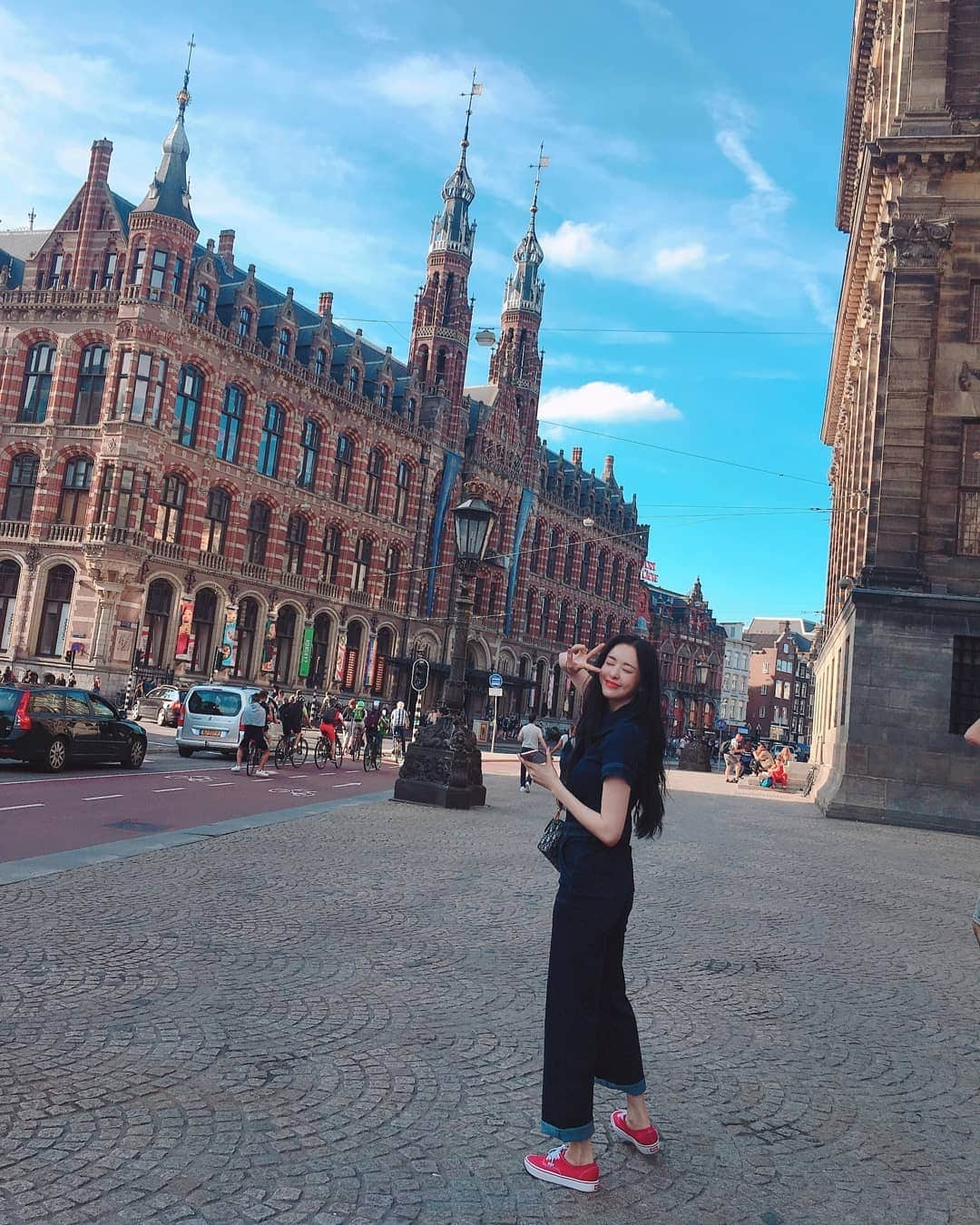 イ・ダヒさんのインスタグラム写真 - (イ・ダヒInstagram)「보고있나 우리처돌이들😘☺😎😆 #netherlands #amsterdam #네덜란드 #암스테르담」8月10日 0時30分 - dahee0315