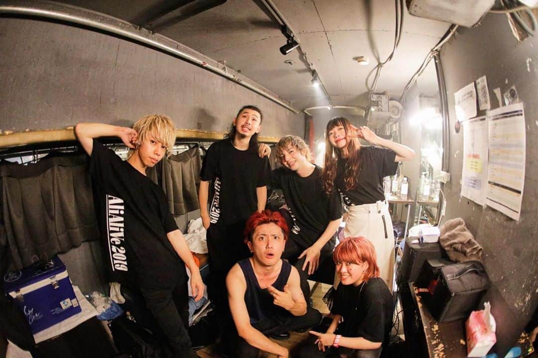 AliAさんのインスタグラム写真 - (AliAInstagram)「謝謝!!!! Taiwan!!!!﻿ ﻿ 2019.8.9 @The WALL﻿ AliAliVe2019 in Taiwan﻿ ﻿ ⏬Today's questionnaire ⏬﻿ https://forms.gle/e96gEDAzHAqDrcw8A﻿ ﻿ photo by @watarunishida_photography  #AliA﻿ #AliAliVe」8月10日 0時48分 - alia___official