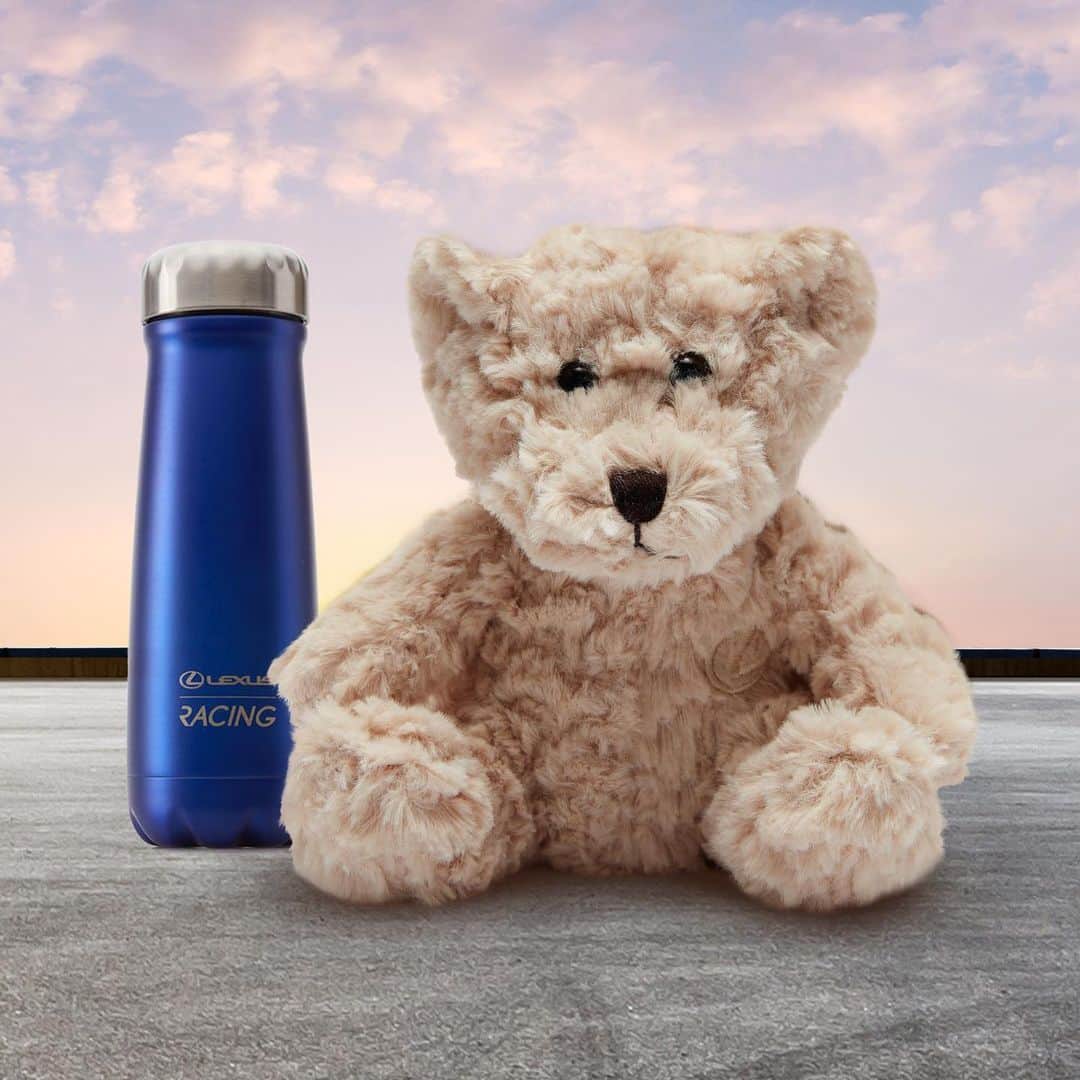 Lexus USAのインスタグラム：「Gear up for summer. Take 30% off premium goods from The Lexus Collection. Use promo code LEXSUMMER30, good now until 8/19. Tap to buy. Not all products eligible.」