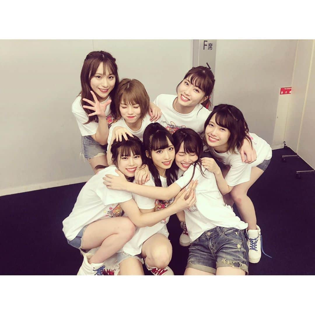 岡部麟さんのインスタグラム写真 - (岡部麟Instagram)「AKB48チーム8全国ツアー/8の日コンサート 大阪公演 無事終了です！写真は関東メンバーで撮りました！しおちゃんは一足先にここを飛び立ち...ひぃちゃんは 只今 IZ*ONEで活躍中...✨結成当初からずっと一緒で大好きなメンバー！やっぱり みんなは特別に大切な存在です！ずっとずっと一緒にいたいな、、、そして新しく仲間になってくれる子もどんな子か楽しみ( ^^ )みなさん これからもよろしくです♪ #エイトの日 #8の日 #akb48 #チーム8」8月10日 1時25分 - beristagram_1107