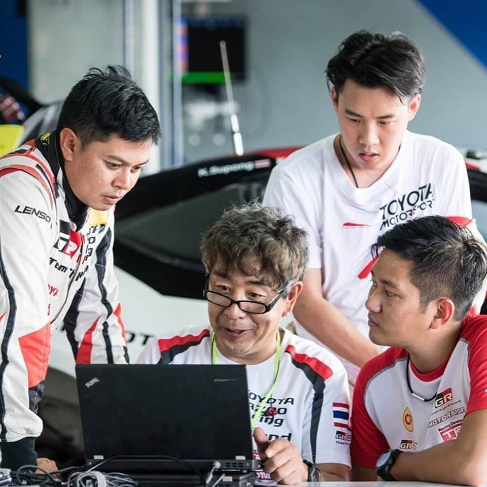 Toyota team thailandさんのインスタグラム写真 - (Toyota team thailandInstagram)「TOYOTA Gazoo Racing team Thailand x RAAT Thailand Endurance Championship International 2019 Round 2: 9-10 August @BRIC แข่ง 11:00-17:00น. วิ่งกันยาวๆ 6 ชั่วโมงครับ ผล Qualify:  TOYOTA 86: Touring Car อันดับ 1 No.19: Arto // MadCow // Naoki Kawamura อันดับ 2 No.20: Man // Ton // X TOYOTA Vios OMR:  อันดับ 2 No.37: Kentaro Tsuchitori // NatChang // Ohm #TeamWork #TOYOTAteamThailand #CheerThai #ThaiPride #ไม่เชียร์ไทยแล้วจะเชียร์ใคร #แข่งรถ #นักแข่ง #ทีมคนไทย #Car #RaceCar #Racing #SuperCar #TOYOTA86 #Buriram」8月10日 11時03分 - toyotagazooracingteamthailand