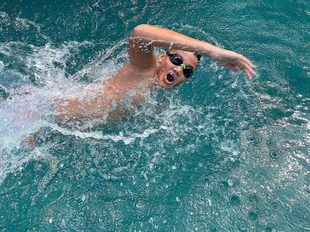 マイケル・クリムさんのインスタグラム写真 - (マイケル・クリムInstagram)「@roccoklim finishing his super Saturday morning with a few laps... #swimming」8月10日 11時14分 - michaelklim1