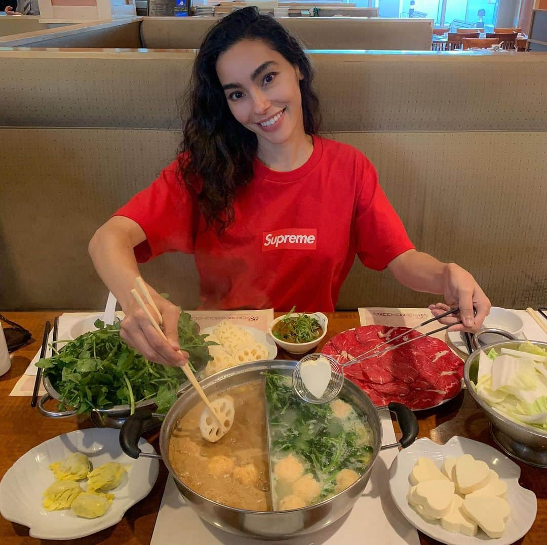 エイドリアン・ホーさんのインスタグラム写真 - (エイドリアン・ホーInstagram)「🤤❤️」8月10日 11時09分 - adrianneho