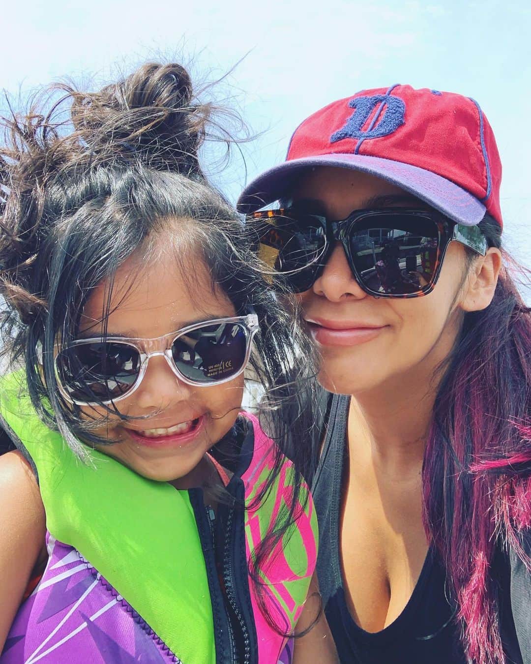 ニコール・ ポリッツィのインスタグラム：「My best friend 👧🏽👩🏽」
