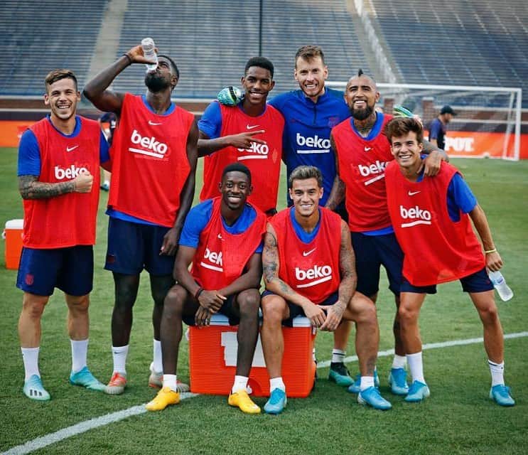 ノルベルト・ムラーラ・ネトのインスタグラム：「💪🏼💪🏼 @fcbarcelona」