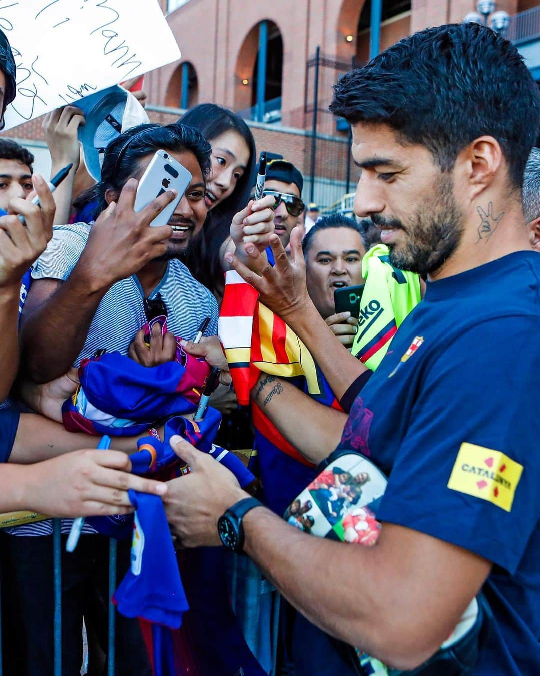 FCバルセロナさんのインスタグラム写真 - (FCバルセロナInstagram)「Barça Family 💙❤️」8月10日 11時28分 - fcbarcelona