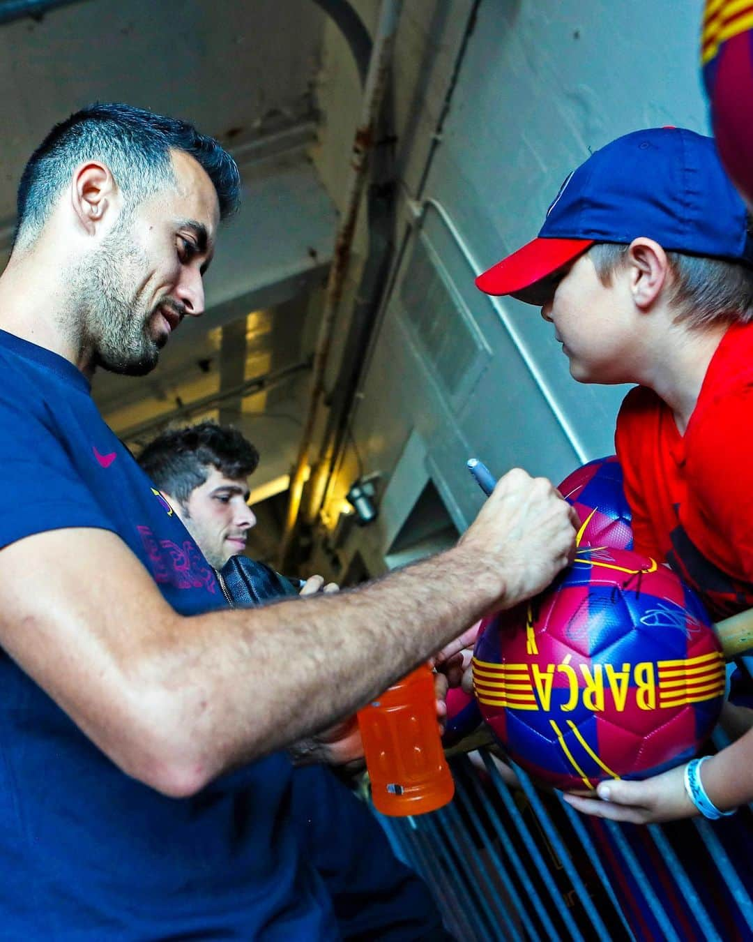 FCバルセロナさんのインスタグラム写真 - (FCバルセロナInstagram)「Barça Family 💙❤️」8月10日 11時28分 - fcbarcelona