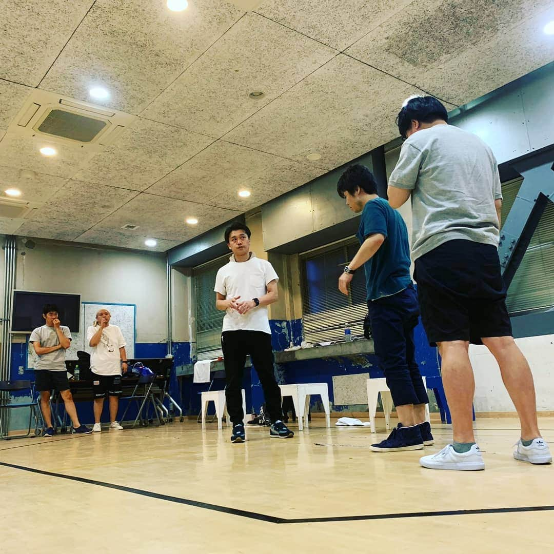 村上純さんのインスタグラム写真 - (村上純Instagram)「この夏は稽古の毎日。 8/24 25は渋谷ユーロライブへ是非。  #ライス #サルゴリラ #しずる #SIXGUNS #KASAMATSU」8月10日 12時11分 - murakami_jung