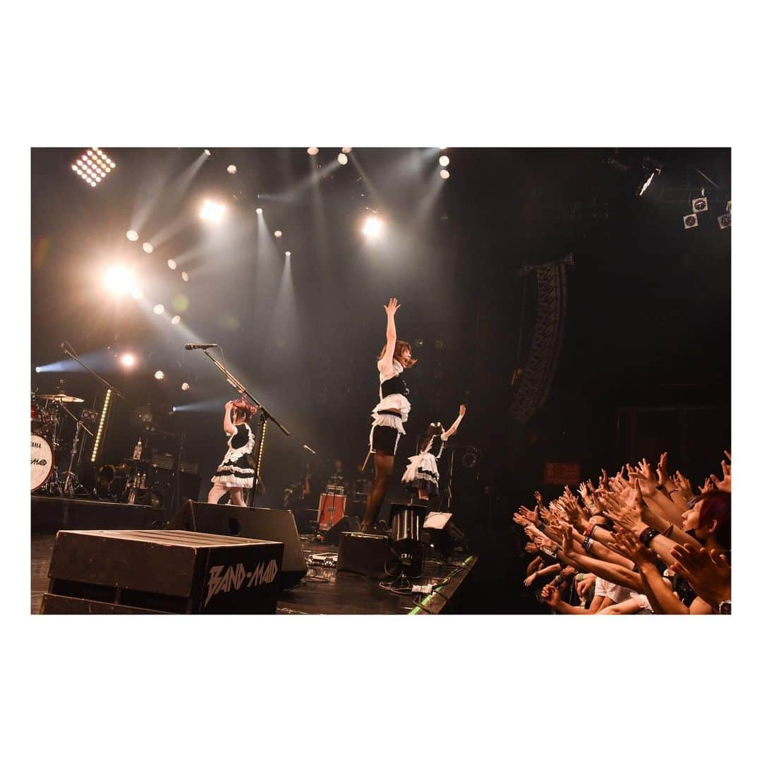 廣瀬茜さんのインスタグラム写真 - (廣瀬茜Instagram)「2019.8.2 BAND-MAID WORLD DOMINATION TOUR 2019 【激動】 EXTRAお給仕　@マイナビBLITZ赤坂 . photo by MASANORI FUJIKAWA( @masafuji93 ) . #bandmaid #激動」8月10日 12時13分 - akane_bandmaid