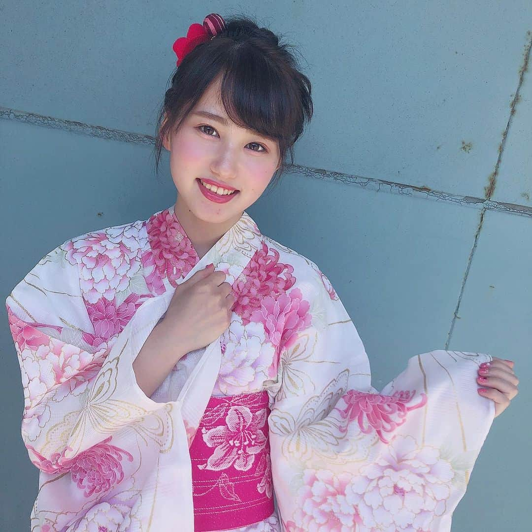 前田彩佳さんのインスタグラム写真 - (前田彩佳Instagram)「浴衣👘﻿ ﻿ ＊＊＊＊＊＊＊＊＊＊﻿ ﻿ #akb48 #握手会 #浴衣 #浴衣祭り #浴衣ヘアアレンジ #浴衣ヘア #ピンクネイル #セルフネイル #ピンク」8月10日 12時17分 - _ayaka1218