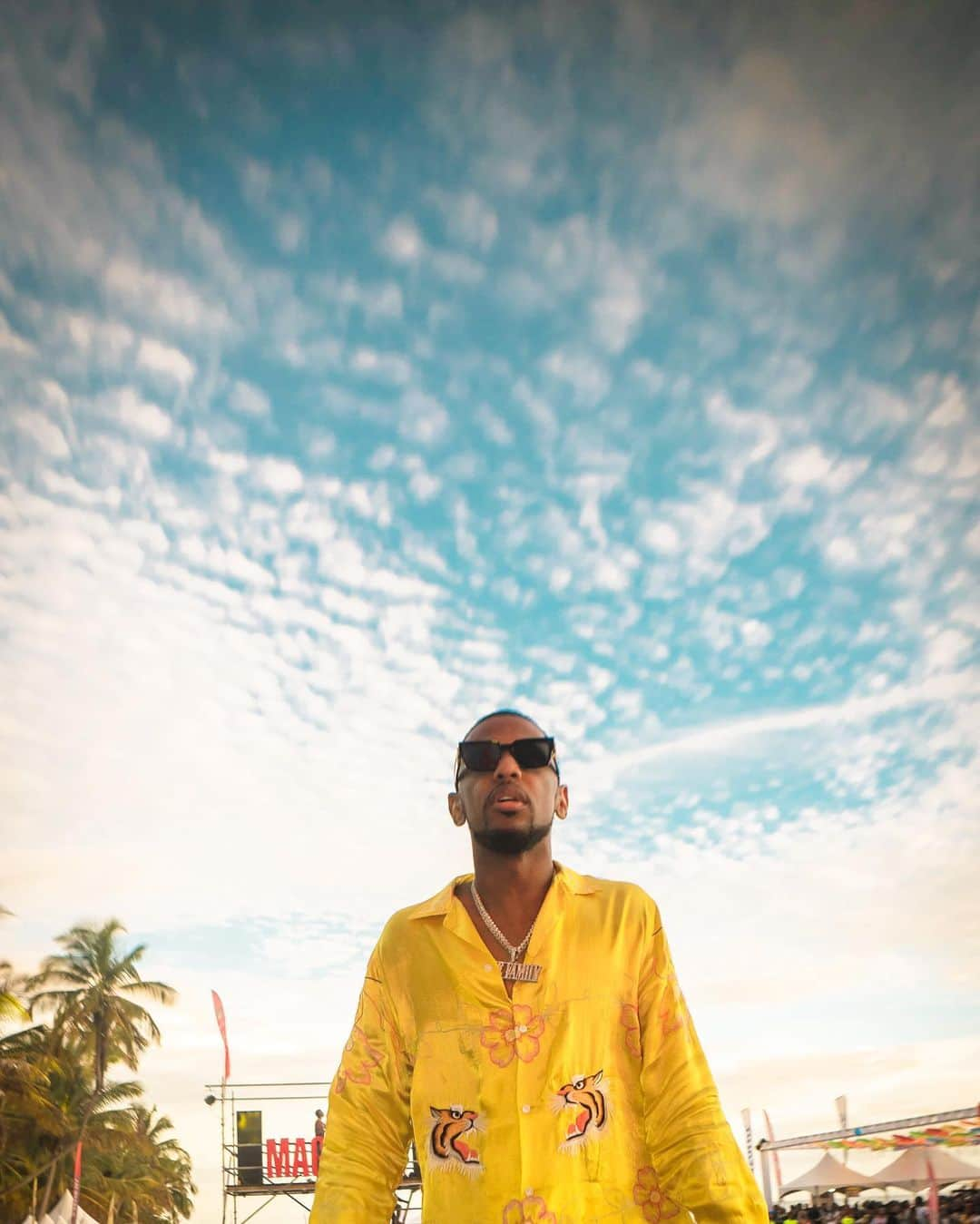 ファボラスさんのインスタグラム写真 - (ファボラスInstagram)「Stay far from timid.  Only make moves when your heart’s in it.  And live the phrase Sky’s The Limit 🇹🇹 [shot by @princedaphotographer]  #WeFete #TOBAGO」8月10日 3時39分 - myfabolouslife