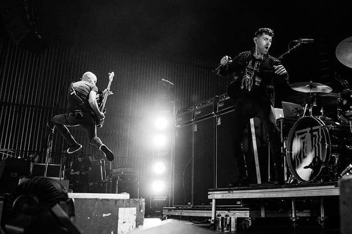 AFIのインスタグラム：「Thank you, Camden. Wantagh tonight. 📷: @ednewton」