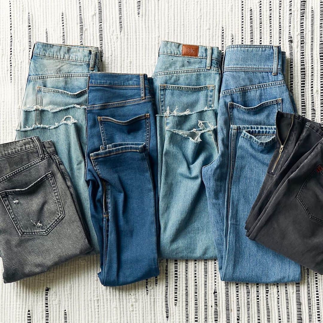 Urban Outfittersさんのインスタグラム写真 - (Urban OutfittersInstagram)「Here's your friendly reminder that all BDG jeans are 30% off right now online. #UODenim」8月10日 4時06分 - urbanoutfitters