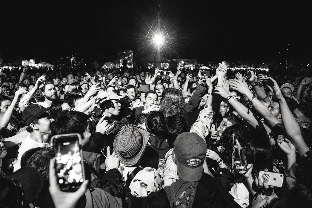 The Lumineersさんのインスタグラム写真 - (The LumineersInstagram)「Join us as we tour North America in 2020! Active members of The Big Parade Fan Club will have exclusive first access to purchase tickets during the Fan Club Presale. Link in bio to join. The official Big Parade Presale will begin Monday, August 12th at 10am local time. Every online ticket purchase includes a copy of the upcoming album III which will be released Friday, September 13th!」8月10日 4時07分 - thelumineers