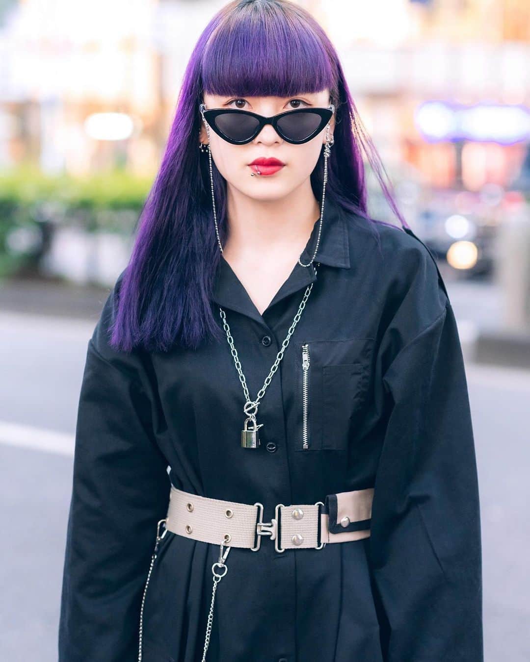 Harajuku Japanさんのインスタグラム写真 - (Harajuku JapanInstagram)「17-year-old Japanese student Kureha (@mmkureha) on the street in Harajuku wearing a belted Jouetie dress with accessories - including silver jewelry, piercings, sunglasses, flame socks, and a vinyl tote bag - from Used Focus and ME Harajuku.」8月10日 4時15分 - tokyofashion