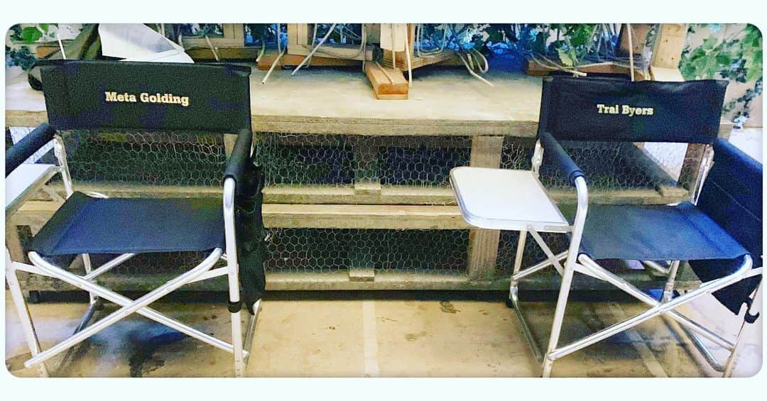 ジーン・トリプルホーンのインスタグラム：「We are back!!! 🎉🍾🎥 #empire #season #six #setlife #actorslife #behindthescenes」