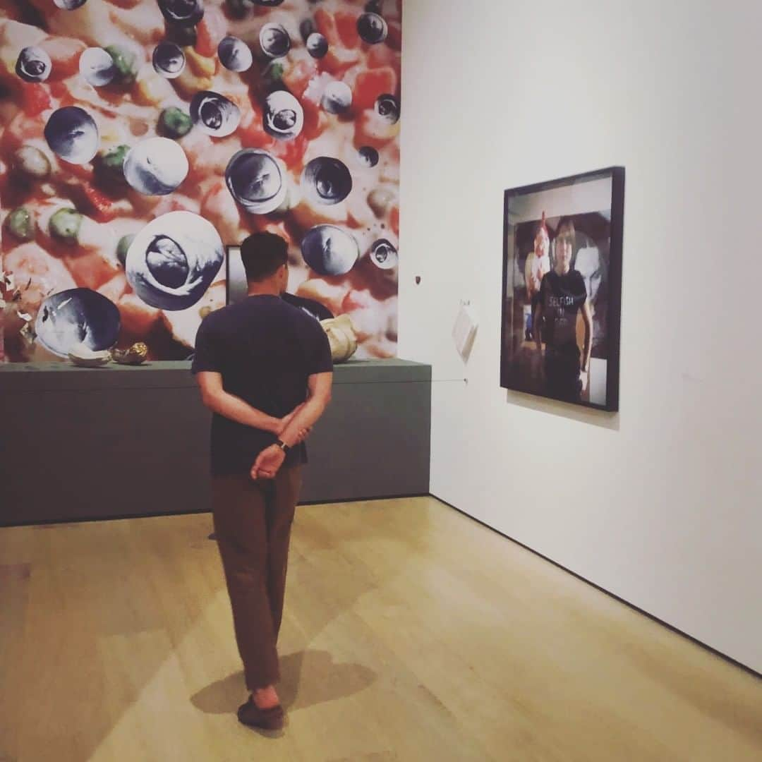 マックス・カーバーさんのインスタグラム写真 - (マックス・カーバーInstagram)「Seconds before being startled by the wall in front if me #art #whatisart? #reallythough」8月10日 5時41分 - maxcarver