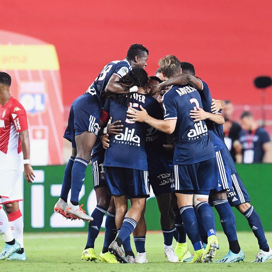 リーグ・アンさんのインスタグラム写真 - (リーグ・アンInstagram)「Début de saison idéal pour l'@ol ! 👌 . @asmonaco 🆚 @ol (0-3) . #Ligue1Conforama #Monaco #Lyon #ASM #OL」8月10日 6時23分 - ligue1ubereats