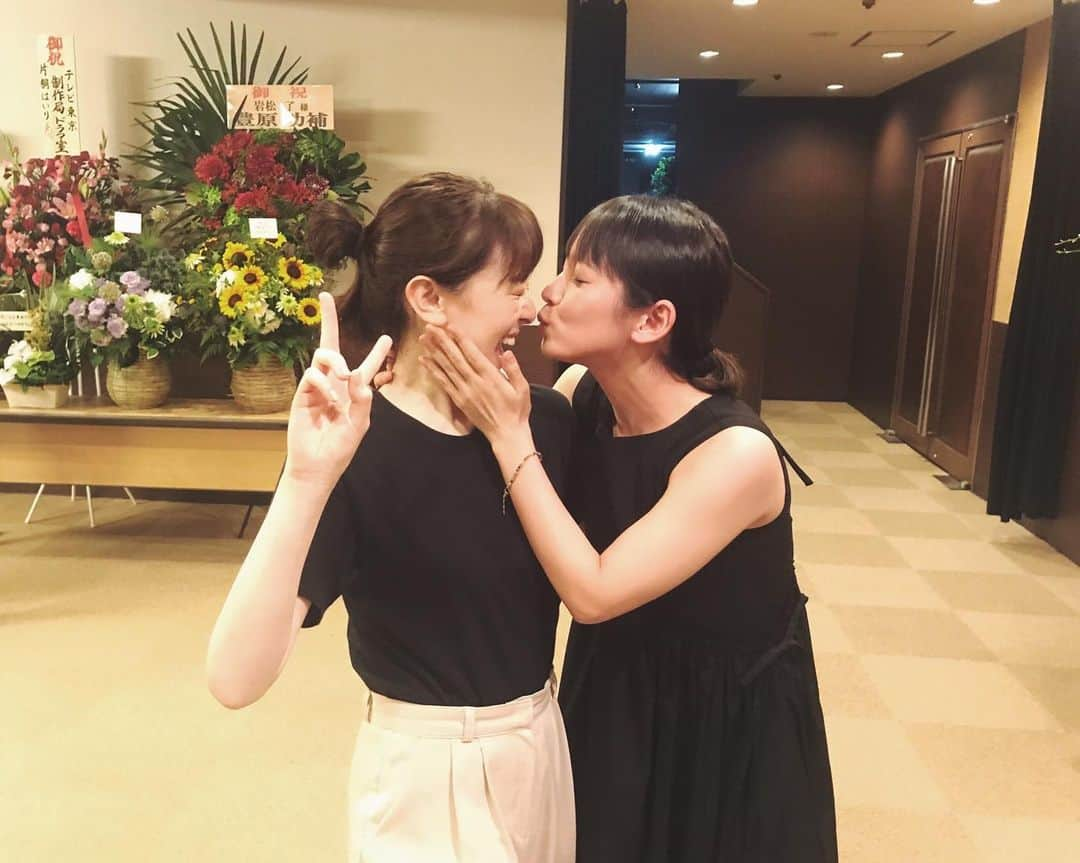 吉岡里帆さんのインスタグラム写真 - (吉岡里帆Instagram)「おはようございます。 今日は夏っぽく、お祭りみたいな仕事します！  瞬発力じゃ〜  #祭り #瞬発力 #二度目の夏 @kyokaminakami_official」8月10日 6時50分 - riho_yoshioka