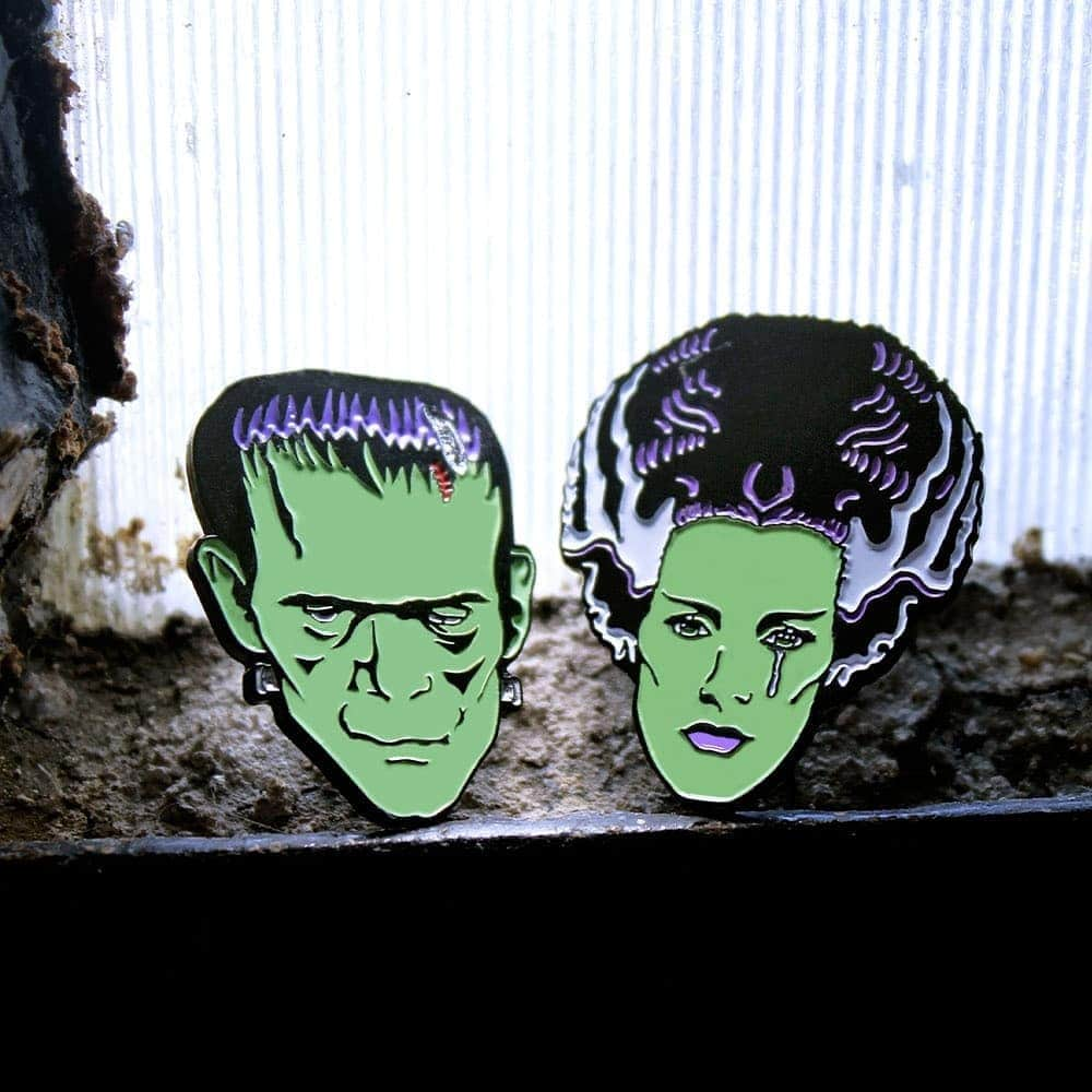 ハンチョロさんのインスタグラム写真 - (ハンチョロInstagram)「Frankenstein and his bride are one of the best horror couples, anyone else agree? 🧟‍♂️🧟‍♀️ ⠀⠀⠀⠀⠀⠀⠀⠀⠀ ⠀⠀⠀⠀⠀⠀⠀⠀⠀ ⠀⠀⠀⠀⠀⠀⠀⠀⠀ #frankenstein #brideoffrankenstein #powercouple #universalmonsters #horrorenamelpin #universalclassicmonsters」8月10日 7時04分 - hancholodesigns