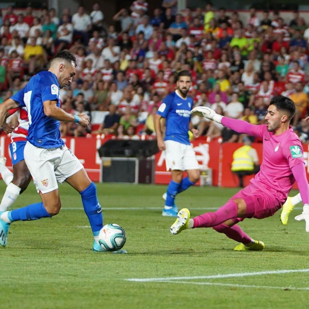 セビージャFCさんのインスタグラム写真 - (セビージャFCInstagram)「FT #granada 2 - #sevillafc 1  Not our night. Tomorrow one more friendly 😉. Cabeza arriba, equipo.  #vamosmisevilla #wearesevilla #pretemporada #preseason」8月10日 7時33分 - sevillafc