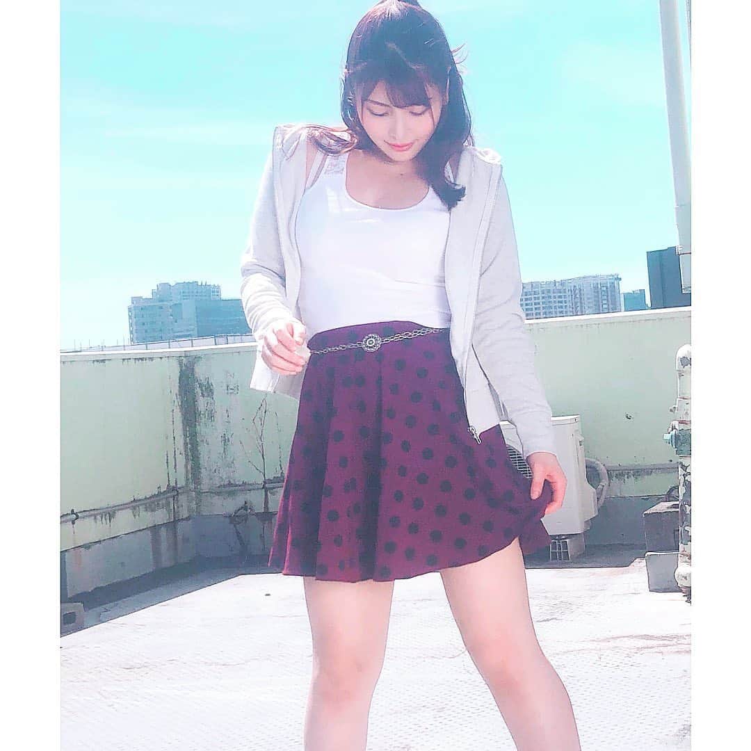 新村あかりのインスタグラム：「8.7 GIGA 撮影 「女幹部ヴァーミリア」 私服バージョン💖」
