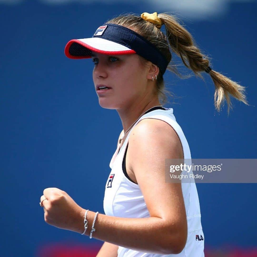 ソフィア・ケニンのインスタグラム：「Semis @rogerscup 🇨🇦😍」