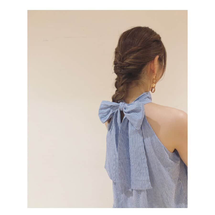 のインスタグラム：「@_estella.k_  のpopupへ… @ginza_mitsukoshi_leplayce  にて開催中です😊 今回は銀座三越先行販売のワンピースをチェックしました！ 2着目のワンピースは胸パットが付いているのでそのまま着ることが出来て着心地抜群✨ とても素敵です♡ * POPUPは~8/13までです！ #estellak #popup #銀座三越 #エステラケー #ぎんみつのインフルエンサー #ルプレイス」