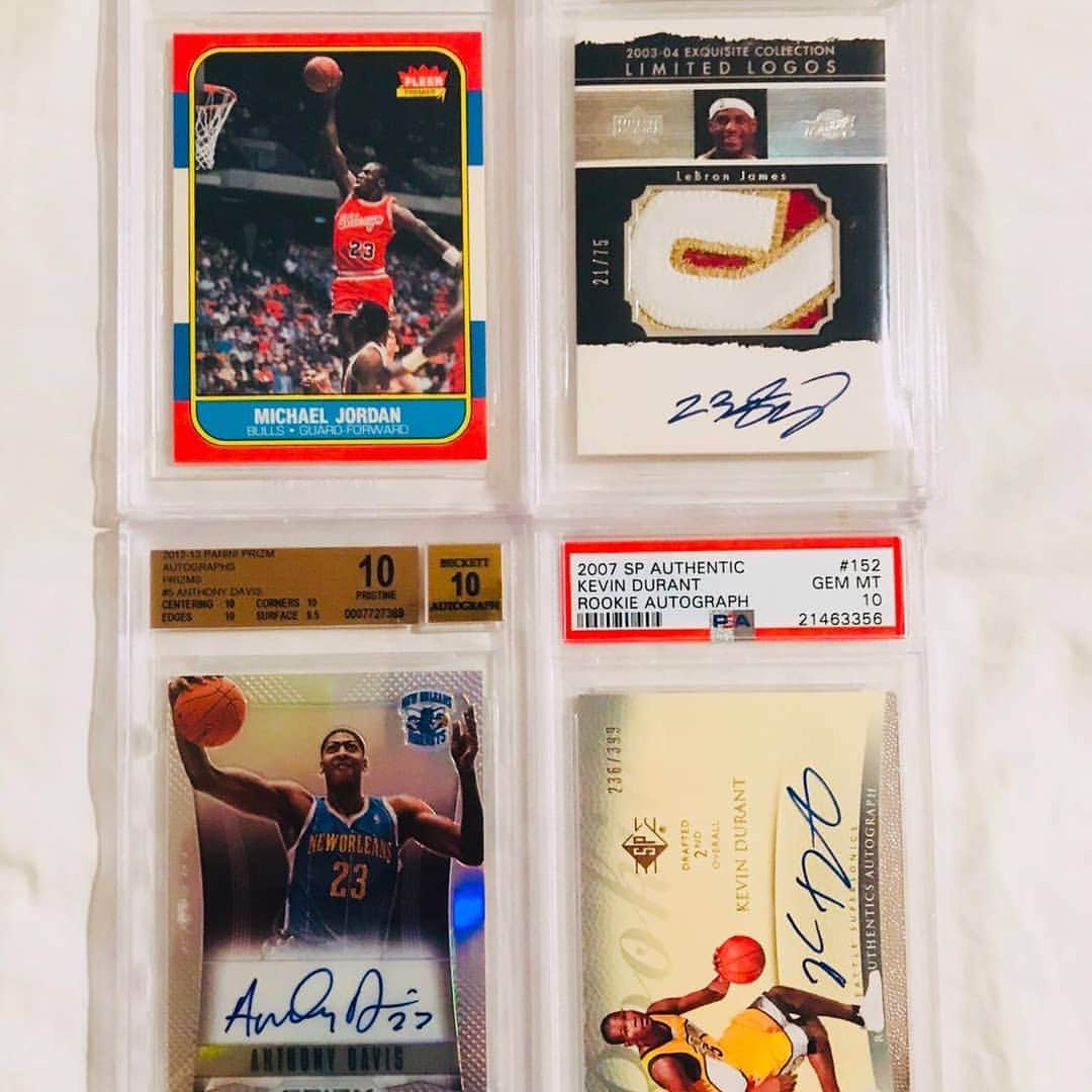 ジェロッド・マヨのインスタグラム：「Collecting sports cards has become a truly fun and rewarding hobby of mine. This photo is a few of my favorites (Monsters) that I share with a friend. Doesn't get much better than a Jordan rookie, Bron Rookie patch card (only 75 made), Anthony Davis Prizm rookie (/25) and one of my favorite players of all-time, KD with a perfect PSA 10.  #sportscards #fifthdown #hobbylife」