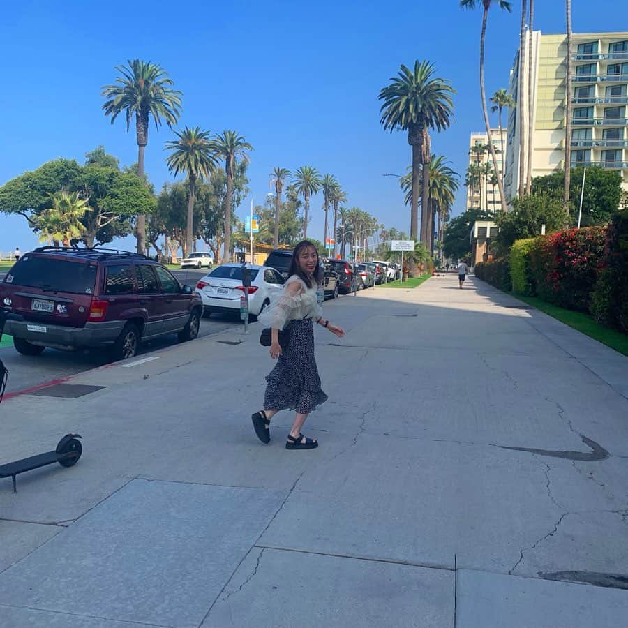 高橋有紀のインスタグラム：「久々のLAにきたよ🏝たのしーなー！！なんかずっと走ってる  #おさかなゆきの旅」