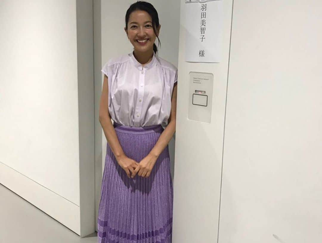 羽田美智子さんのインスタグラム写真 - (羽田美智子Instagram)「おはようございます🎵 本日『メレンゲの気持ち』に出演させていただきます。 山ちゃんと一緒で楽しかった～‼️私もついでに島田秀平さんに占いしてもらいました👋占いなんて久しぶりだ～。ワクワクしました😆 #メレンゲの気持ち」8月10日 9時26分 - michikohada