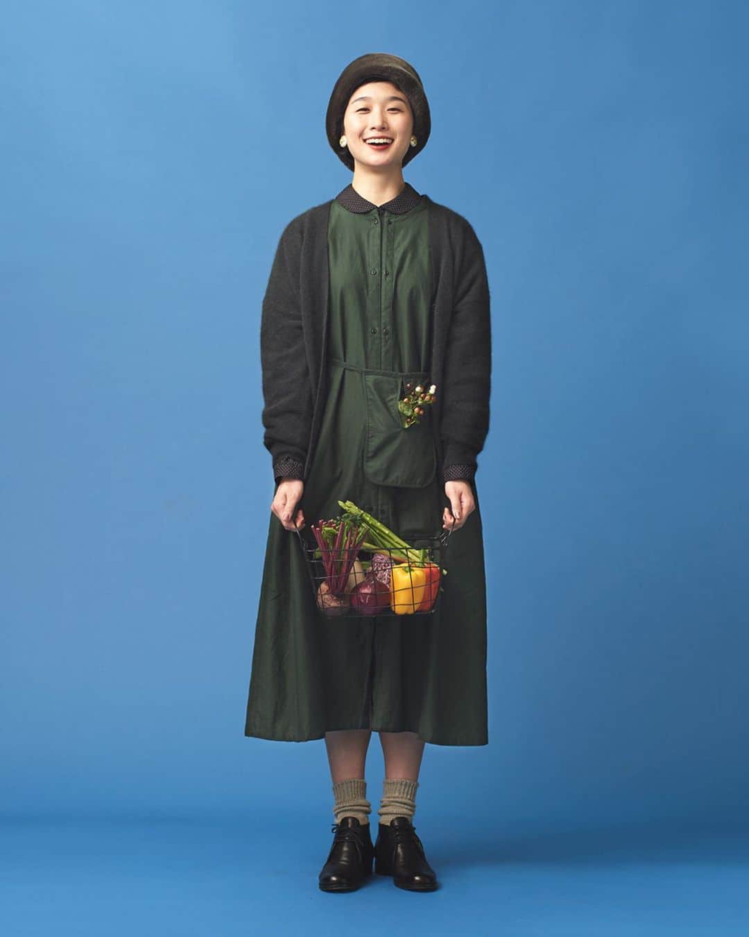 chambre de charmeさんのインスタグラム写真 - (chambre de charmeInstagram)「. 【 chambre de charme 2019 autumn collection 】 ㅤ  knit cardigan ¥7,500+tax / aimer le mieux one-piece ¥22,800+tax / Malle blouse ¥5,900+tax / chambre du charme hat ¥11,000+tax /  parc-niquc ㅤ  Photo: Ryoko Ono(@musshkamayaturyoko) Hair&Make: Aya Murakami(@ayamurakami__) Styling: Kaho Yamaguchi(@kaho__yamaguchi) Model: Tara(@tarafuku333 ) . #2019autumncollection  #chambredecharme #mallechambredecharme  #matquotidien#eipe#malle#mat」8月10日 10時14分 - malle_cdc_official