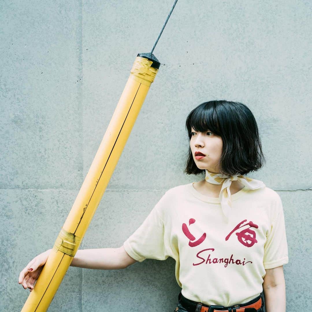 小谷実由さんのインスタグラム写真 - (小谷実由Instagram)「moderni 02 東京 #moderni_scarf  奈良は売り切れてしまいましたが東京はまだ在庫ございます🌝今週末 12日(月)も祝日なので @aotori_shimokita 営業しているようです。お近くに来た際は立ち寄ってみてネ🐈」8月10日 10時24分 - omiyuno