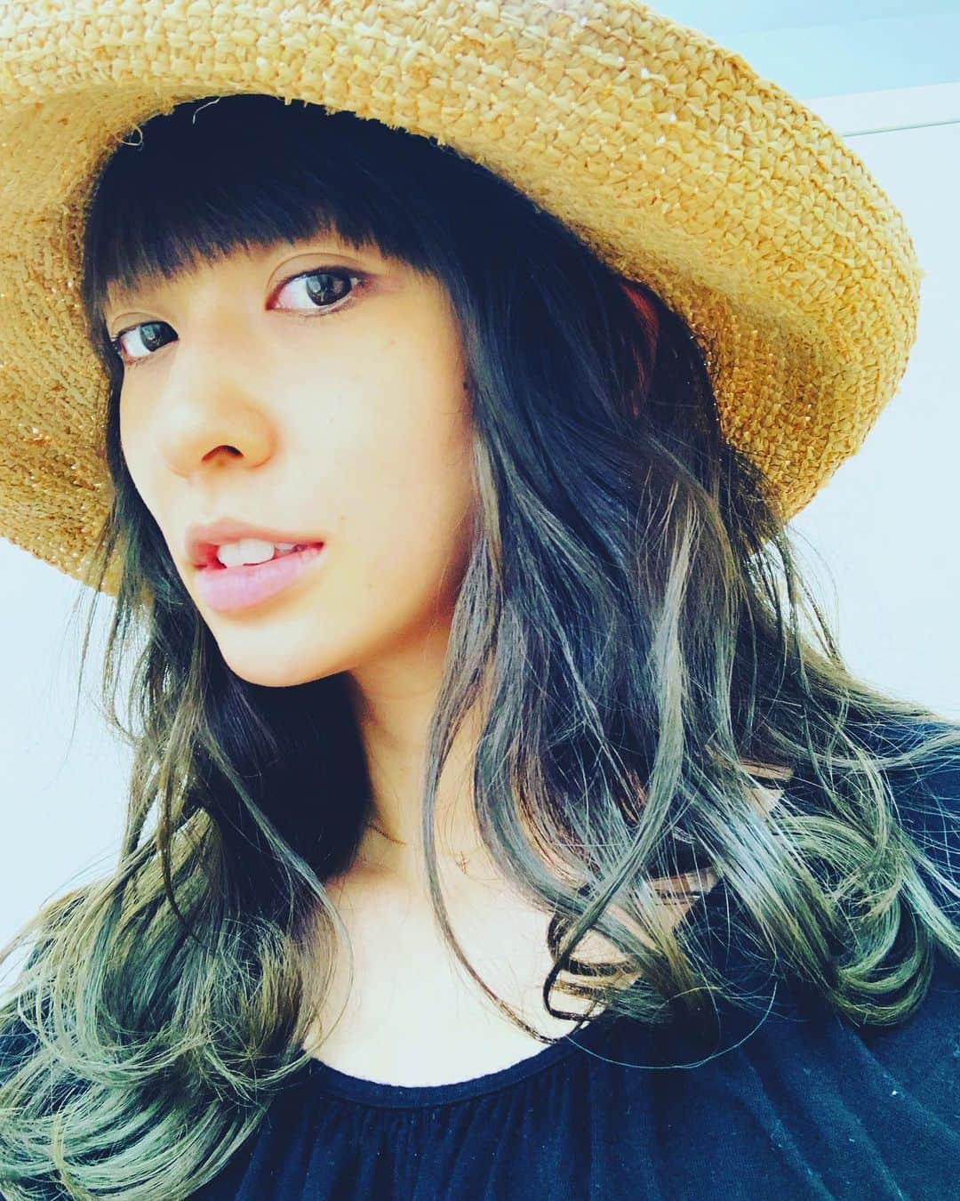 小林夏子さんのインスタグラム写真 - (小林夏子Instagram)「NEWカラー☺︎ #hair #color  #summer #meeting #strawhat #present #maternity #days」8月10日 10時49分 - natsuko.0803