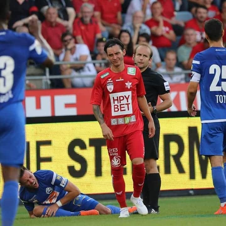 SVホルンさんのインスタグラム写真 - (SVホルンInstagram)「Nach einem intensivem 0:0 Unentschieden beim GAK weiterhin ungeschlagen in der Saison #SVHorn #auswärtspunkt #intensivesspiel #harterkämpft #challengeliga2 #ligazwa #bepartofit」8月10日 10時50分 - svhorn1922