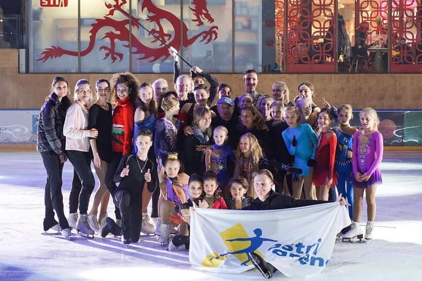 ソフィア・サモドゥロワさんのインスタグラム写真 - (ソフィア・サモドゥロワInstagram)「Mishin Camps Tartu - May 2019 Courchevel - June 2019 USA Florida - July 2019 Final camp before the start of the season in Tartu 06-16.08.19!!! https://www.mishincamps.com/contact」7月17日 19時55分 - sofia_samodurova