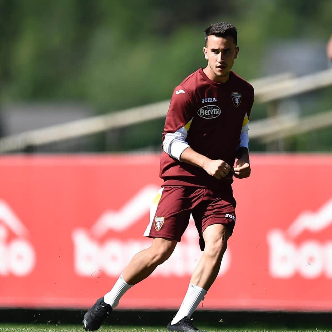 トリノFCさんのインスタグラム写真 - (トリノFCInstagram)「Morning training ☀️⛰ #SFT」7月17日 18時26分 - torinofc1906