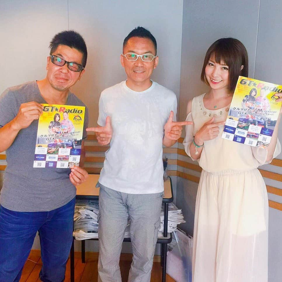 岩田亜矢那さんのインスタグラム写真 - (岩田亜矢那Instagram)「http://fm-kyoto.jp/blog/radiant_morning_sat/  先日のFM京都 astationで しもぐち☆雅充さんに お会いしました(//∇//) 収録を少し見学させてもらいました！ なんと、終始、立ってお話をされてました(・∀・) 引き込まれるような トーク！ 素敵です！  私も頑張らなくっちゃ^ ^ 「RADIANT MORNING」  週末の朝、なつかしのサウンドと「しもぐちトーク」をお届けする土曜日に加え、日曜日の朝は洋楽通ならではの語りが魅力の「後藤晃宏」がお届け!80年代、90年代の懐かしい邦楽・洋楽を曜日別に楽しめる、朝からがんばるあなたを応援するプログラム!」7月17日 18時50分 - ayana1113