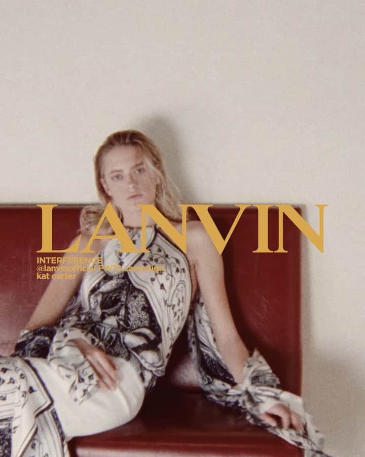 ランバンのインスタグラム：「A postmodern remix of classicism through gestures and associations. Film: @_glen_luchford Creative direction: @brunosialelli  Art direction: @ezrapetronio Styling: @mr_carlos_nazario  Hair: @paulhanlonhair  Make-up: @lucia_pieroni  Casting: @piotrchamier  #LanvinINTERFERENCE #LanvinFW19  #LanvinbyBrunoSialelli」